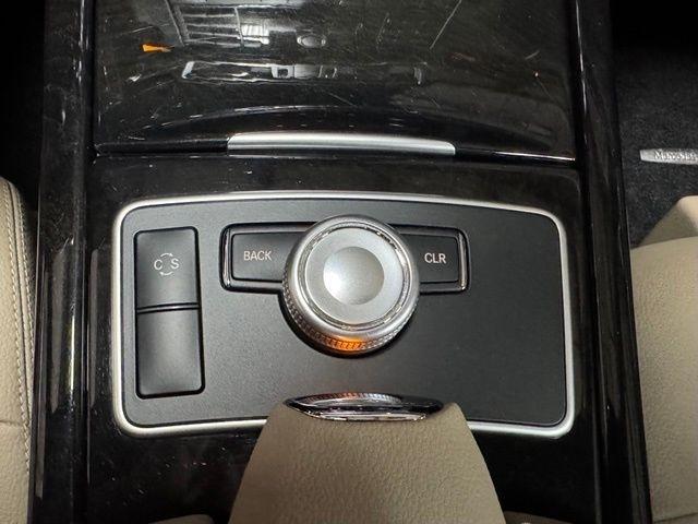 Mercedes-Benz E-Class E350 Sedan 4MATIC 2010