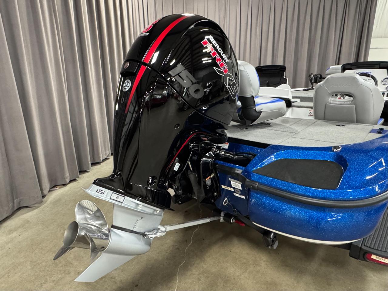 Nitro Z18  2025