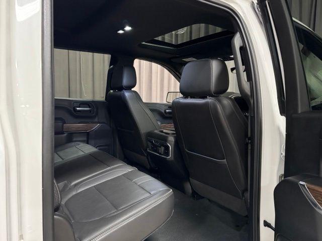 Chevrolet Silverado 1500 High Country Crew Cab 4WD 2021