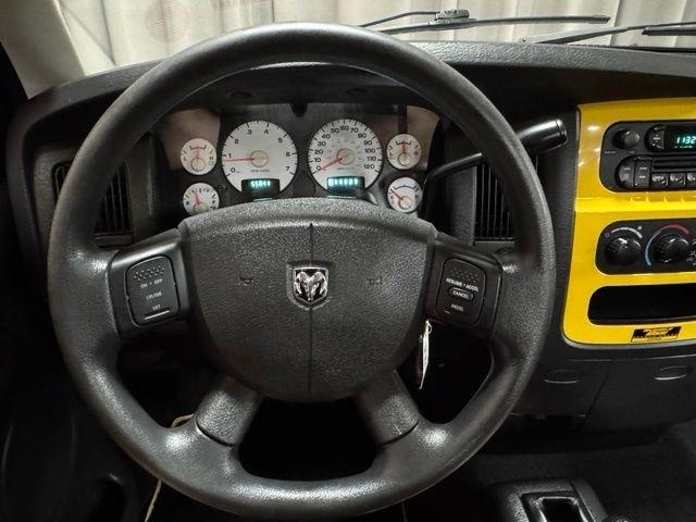 Dodge Ram 1500 SLT Long Bed 4WD 2005