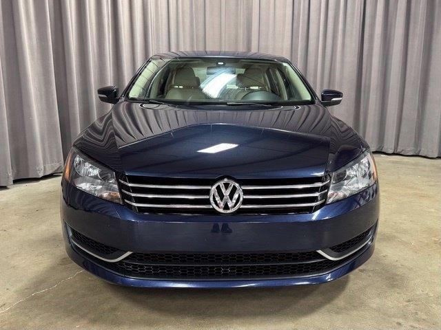 Volkswagen Passat 2.5L SE MT 2013