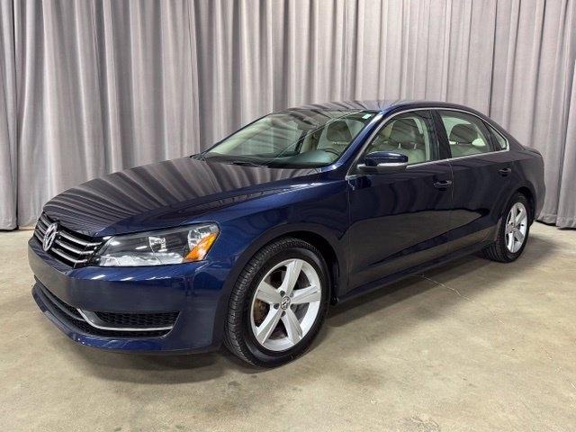 Volkswagen Passat 2.5L SE MT 2013