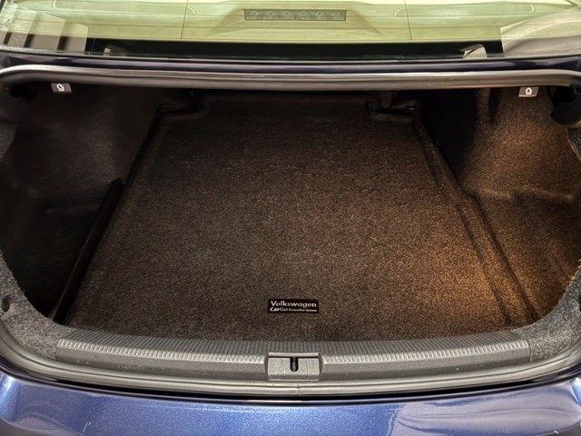 Volkswagen Passat 2.5L SE MT 2013
