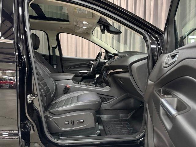 Ford Escape Titanium 4WD 2019