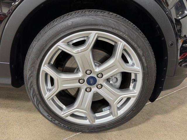 Ford Escape Titanium 4WD 2019