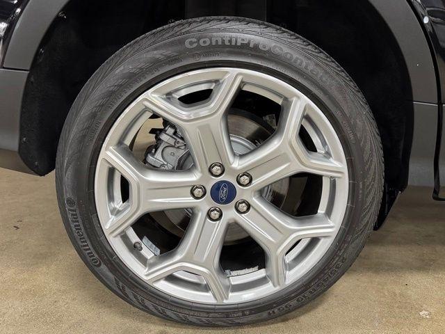Ford Escape Titanium 4WD 2019