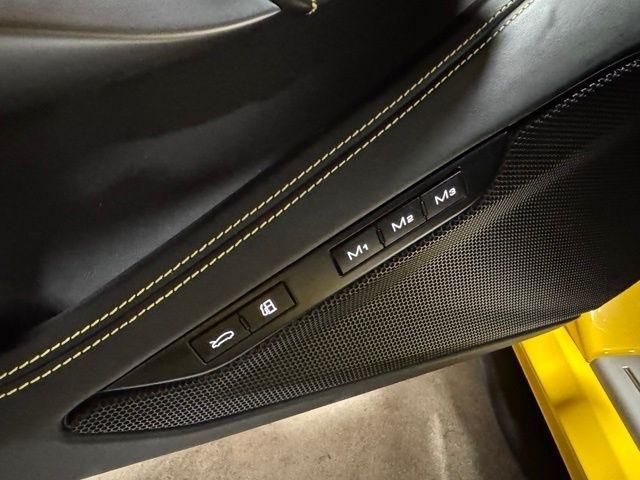 Ferrari F8 Tributo  2020