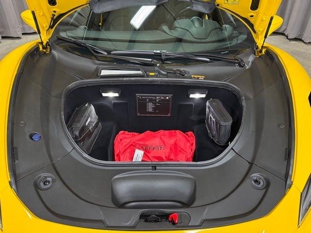 Ferrari F8 Tributo  2020