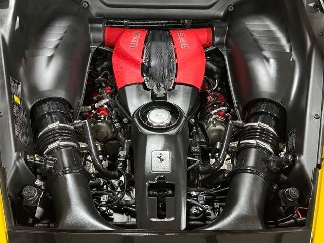 Ferrari F8 Tributo  2020