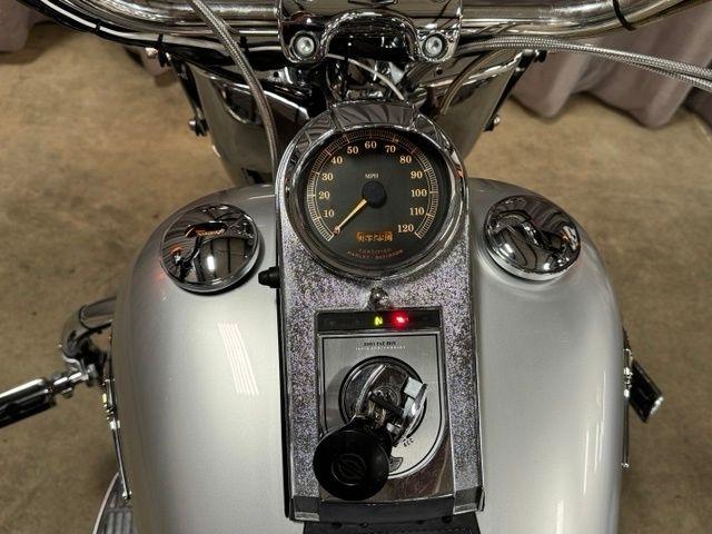 Harley-Davidson FLSTF  2003