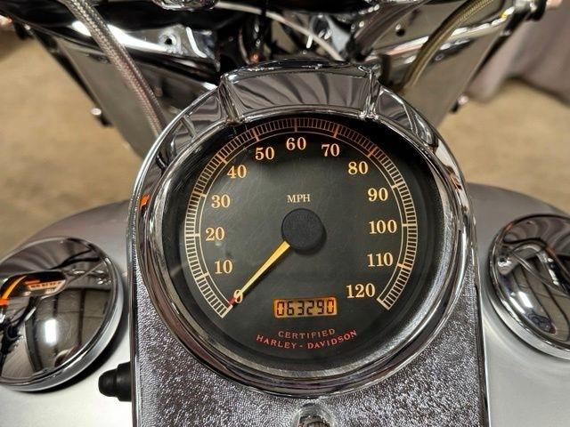 Harley-Davidson FLSTF  2003