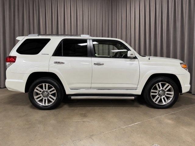 Toyota 4Runner Limited 4WD V6 2011