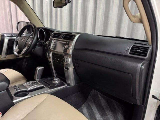 Toyota 4Runner Limited 4WD V6 2011