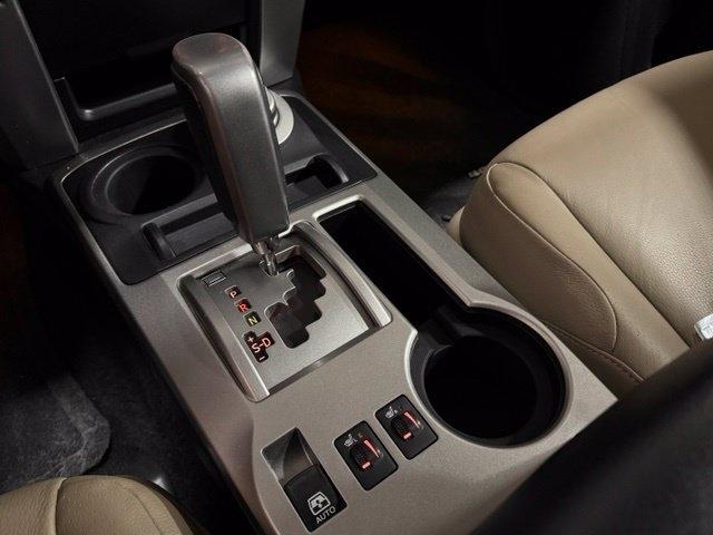 Toyota 4Runner Limited 4WD V6 2011