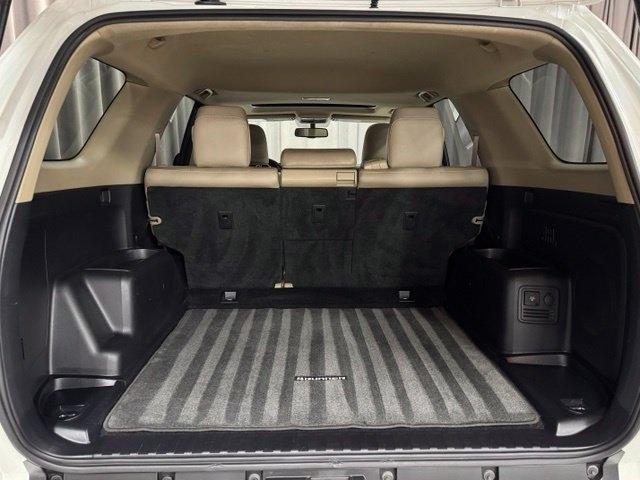 Toyota 4Runner Limited 4WD V6 2011