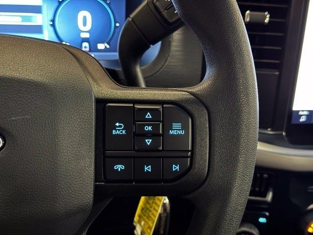 Ford F-150 XL 4WD 2024