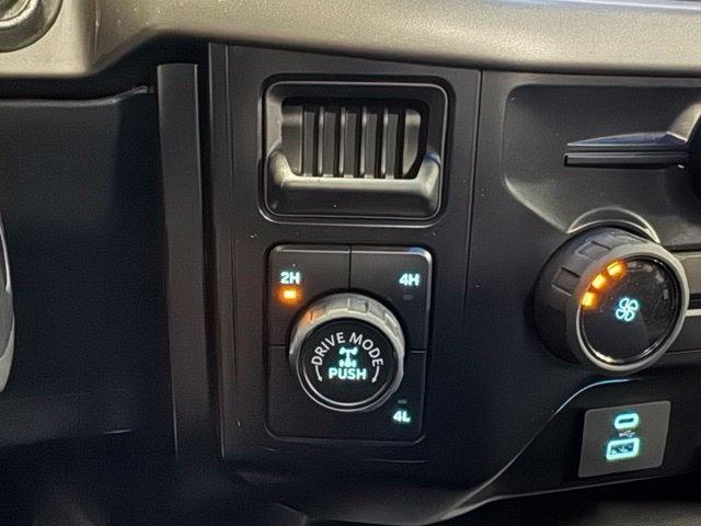 Ford F-150 XL 4WD 2024