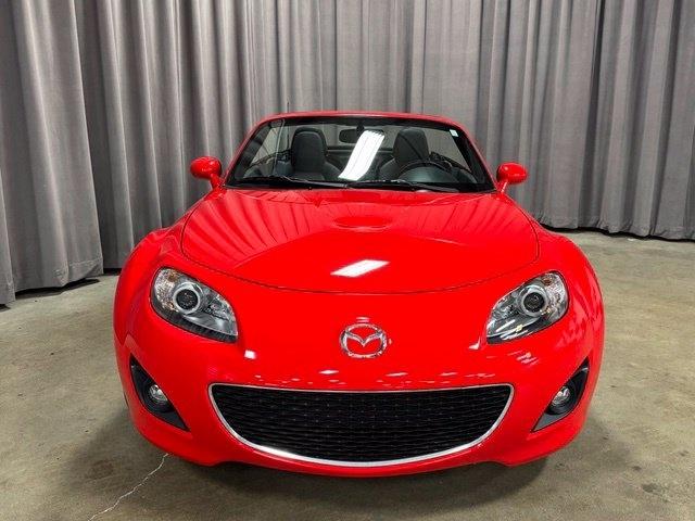 Mazda MX-5 Miata Grand Touring 2012