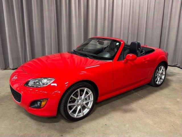Mazda MX-5 Miata Grand Touring 2012