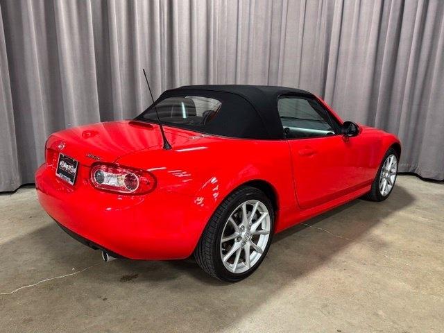 Mazda MX-5 Miata Grand Touring 2012