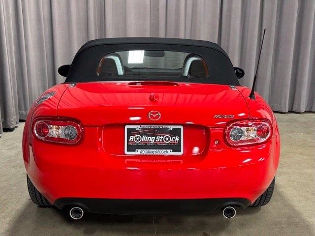 Mazda MX-5 Miata Grand Touring 2012