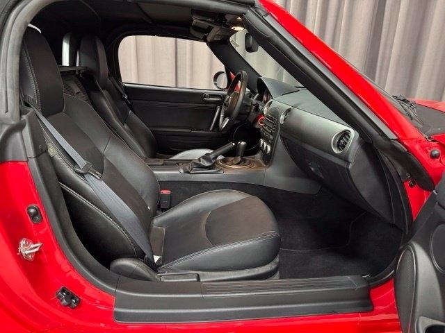 Mazda MX-5 Miata Grand Touring 2012