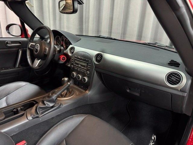 Mazda MX-5 Miata Grand Touring 2012