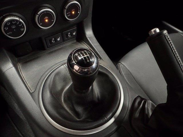Mazda MX-5 Miata Grand Touring 2012
