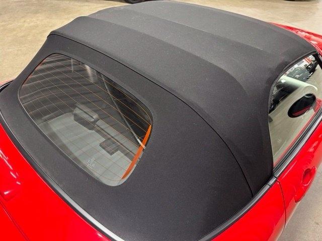 Mazda MX-5 Miata Grand Touring 2012