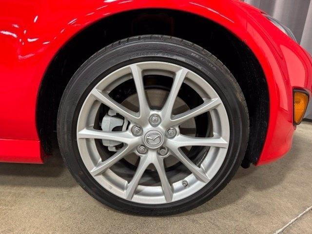 Mazda MX-5 Miata Grand Touring 2012
