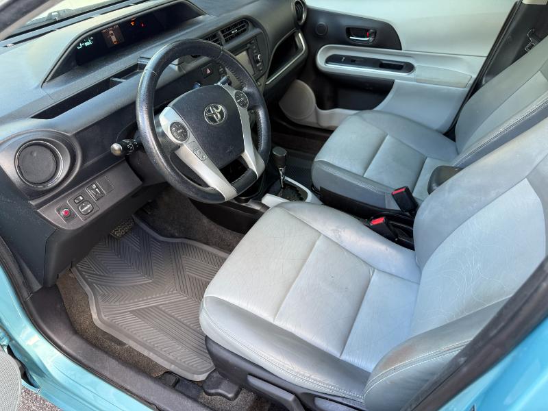 Toyota Prius c  2014 Toyota Prius c  2014