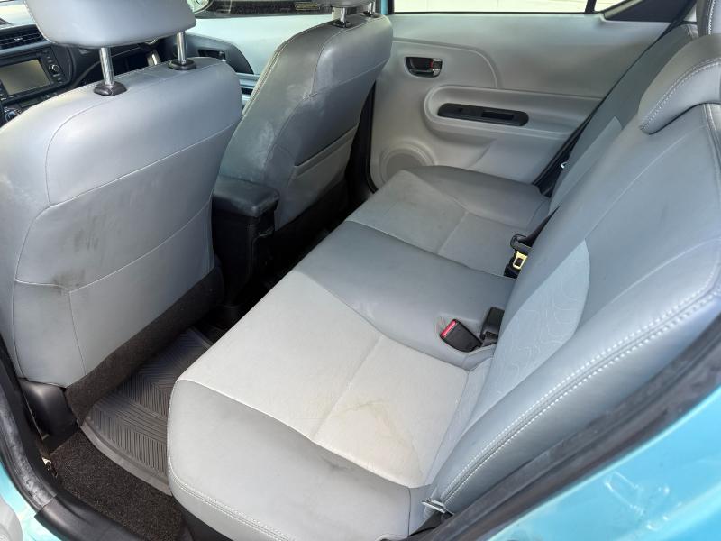 Toyota Prius c  2014 Toyota Prius c  2014