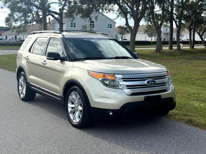 2011 Ford Explorer XLT . Low Miles, Extra Clean
