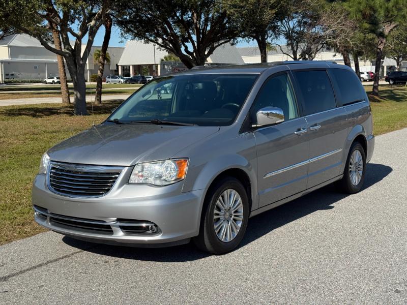 Chrysler Town & Country  2016