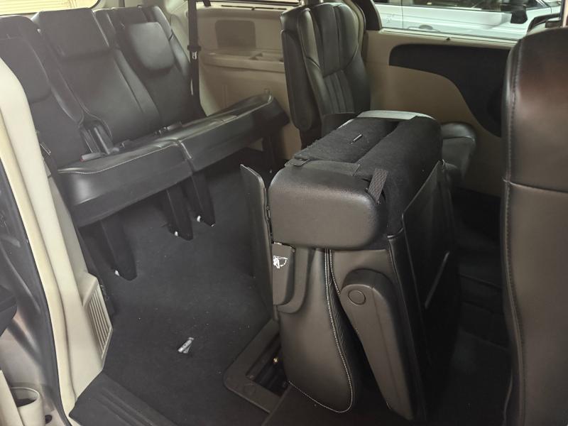 Chrysler Town & Country  2016