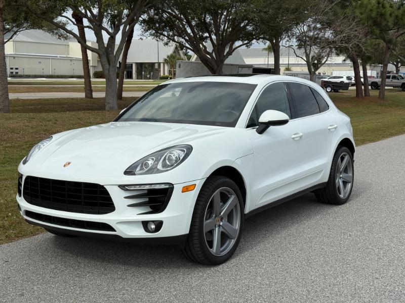 Porsche Macan  2016