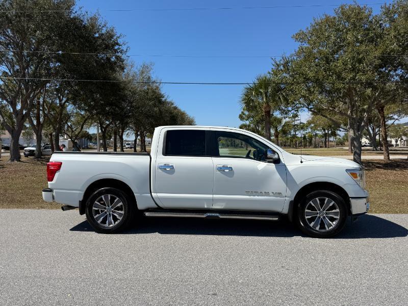 Nissan Titan  2018