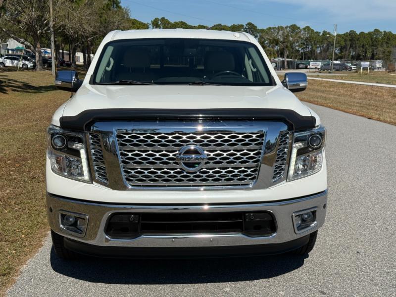 Nissan Titan  2018