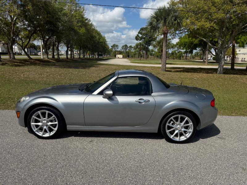 Mazda MX-5 Miata  2011
