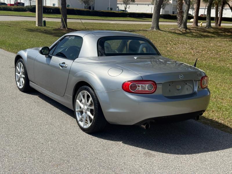 Mazda MX-5 Miata  2011