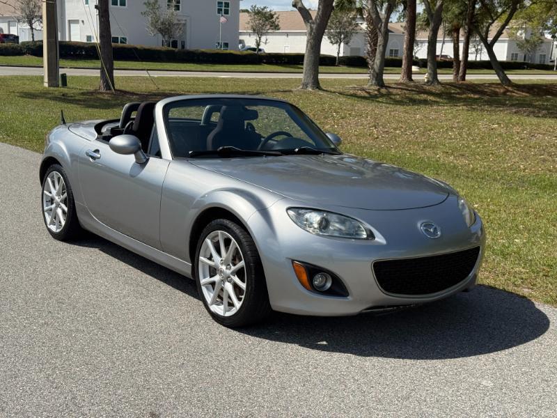 Mazda MX-5 Miata  2011