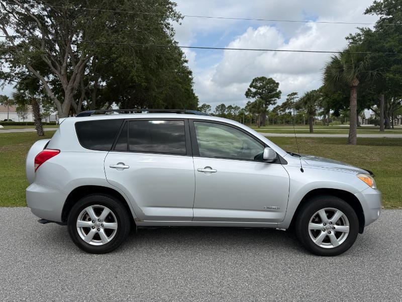 Toyota RAV4  2007