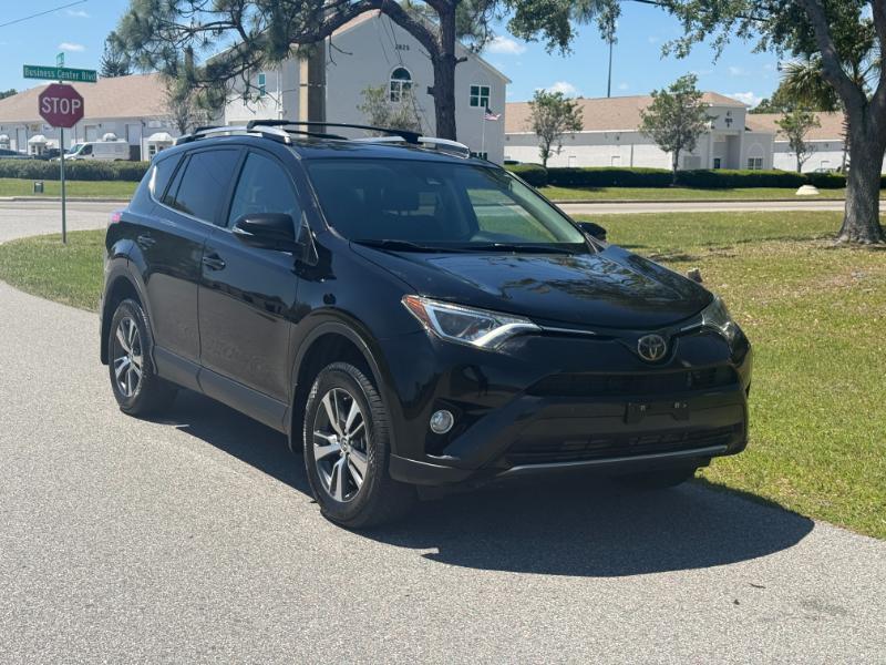 Toyota RAV4  2018
