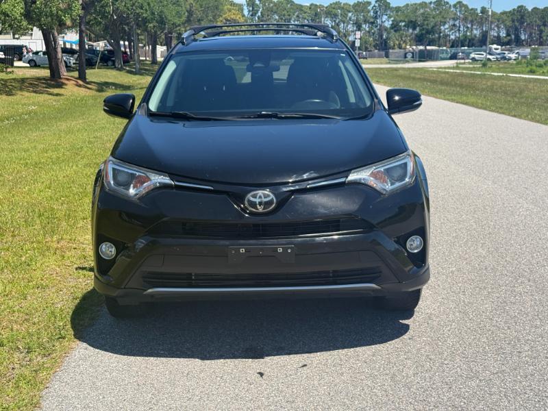 Toyota RAV4  2018