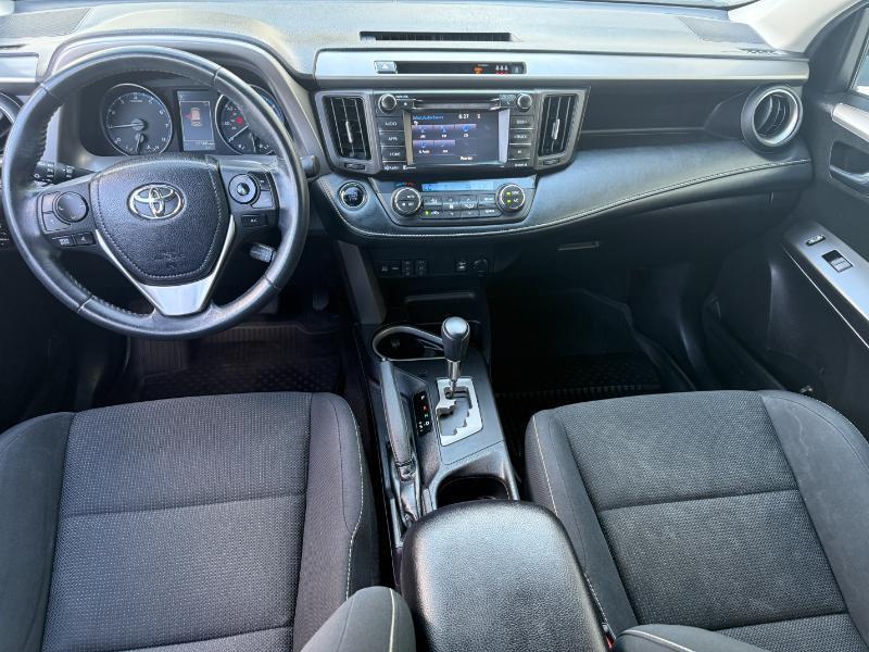 Toyota RAV4  2018