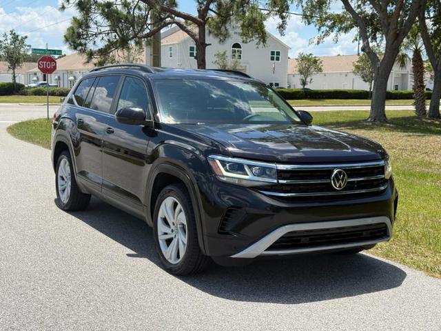 2022 Volkswagen Atlas SE FWD with Technology