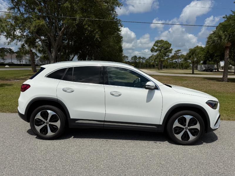 Mercedes-Benz GLA-Class  2025