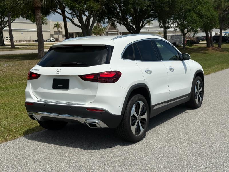 Mercedes-Benz GLA-Class  2025