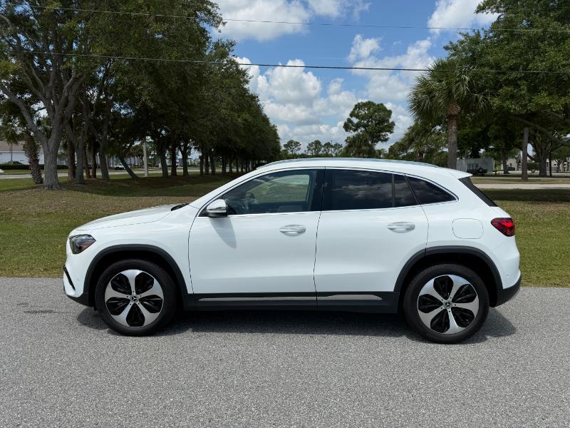 Mercedes-Benz GLA-Class  2025