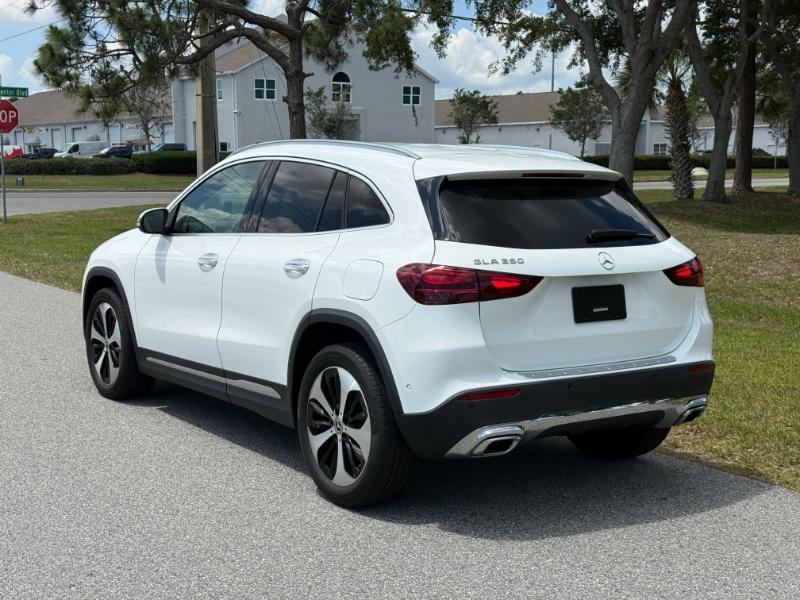 Mercedes-Benz GLA-Class  2025